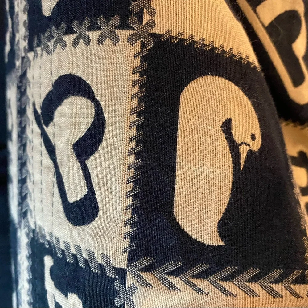 Dooney & Bourke Black and Tan Pattern Shoulder Bag - Picture 6 of 11